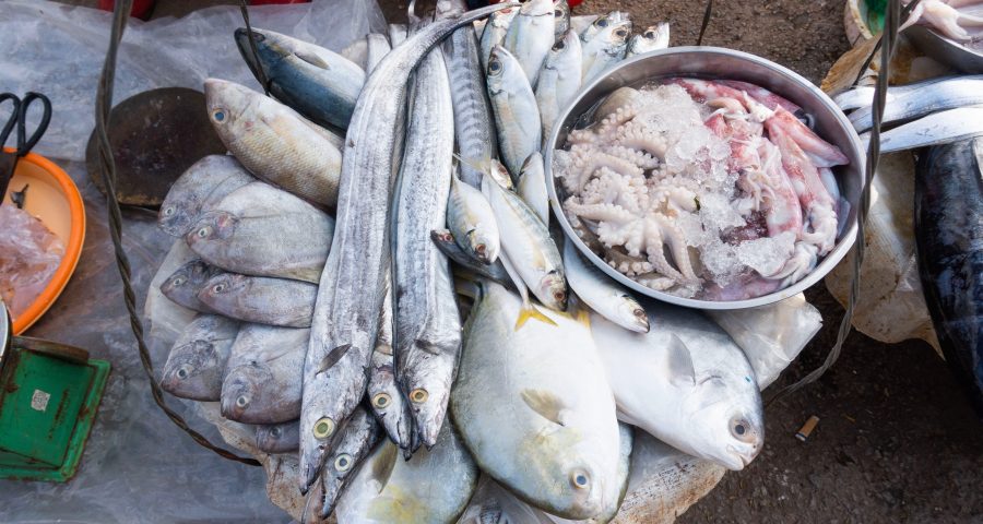 Vietnamese fish market, fish food, seafood